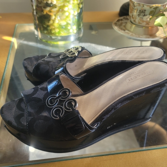 Coach Geri Signature Patent Leather Platform Wedges - Picture 3 of 7